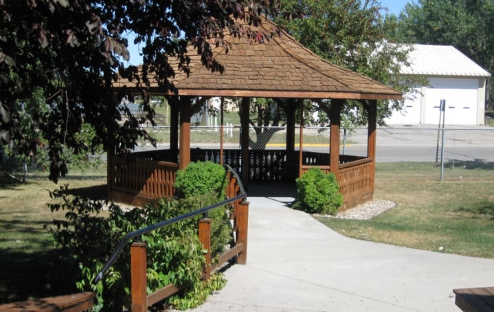 Photo of the gazebo outside of the Nursing Home